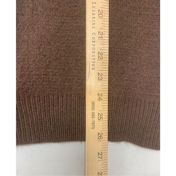 Colorblock Sweater - Picture 8 of 9